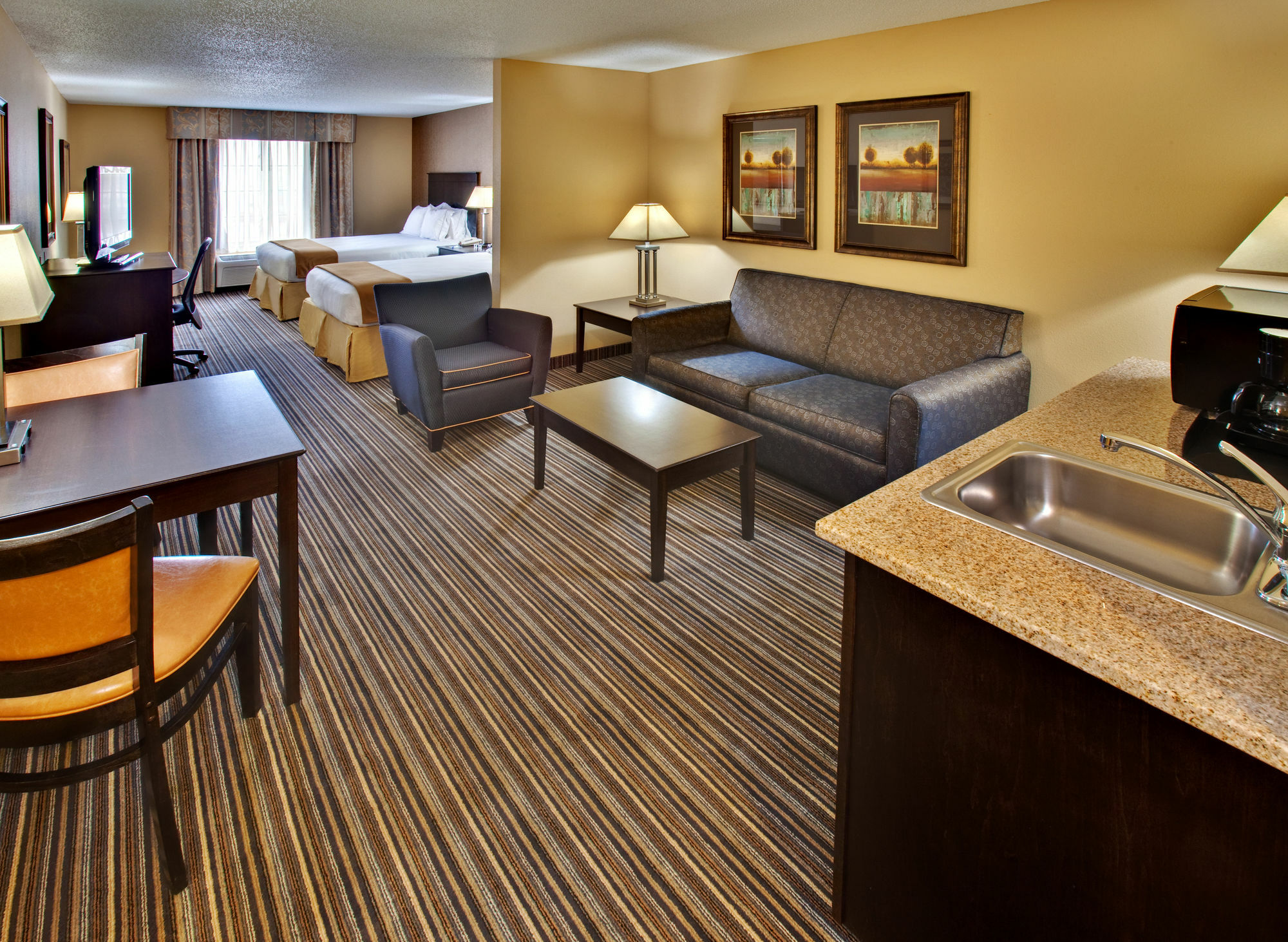 Holiday Inn Express Hotel & Suites Council Bluffs - Convention Center Area, An Ihg Hotel Room photo